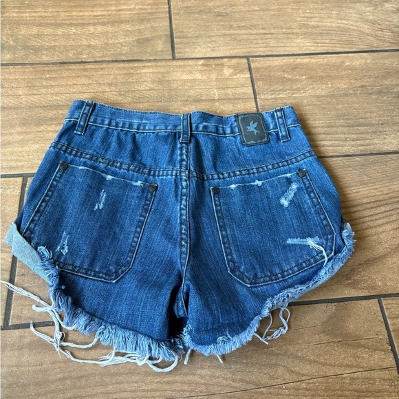 One teaspoon Y2K front pocket shorts size 24 - Picture 2 of 4